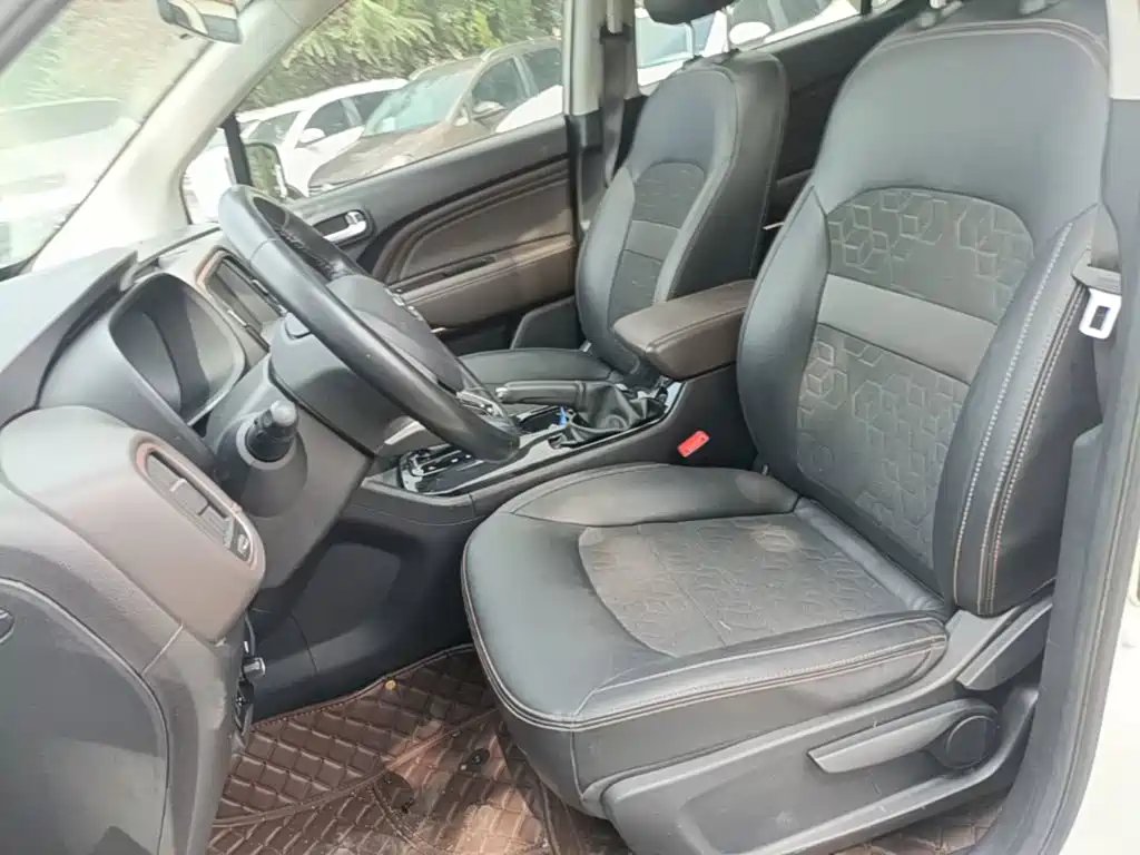 GAC Trumpchi GS3 2021 — фото 15