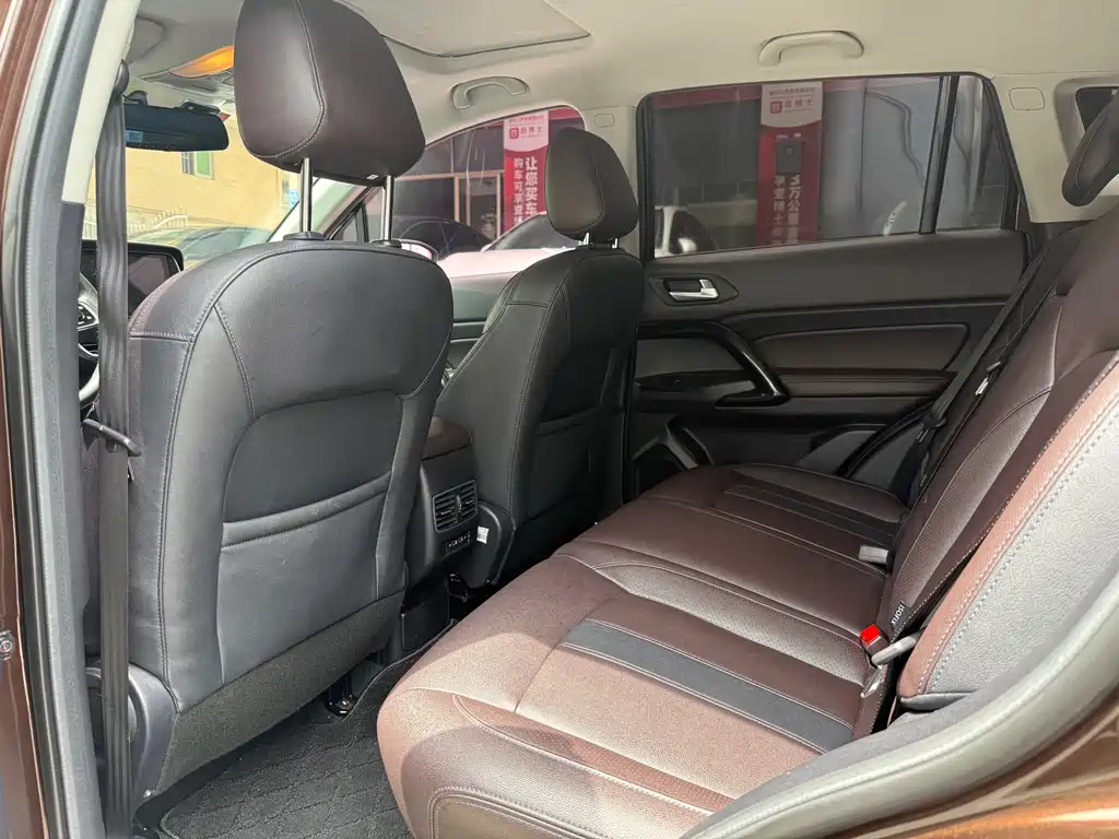 GAC Trumpchi GS4 2018 — фото 8