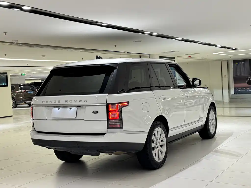 Land Rover Range Rover 2018 — фото 4