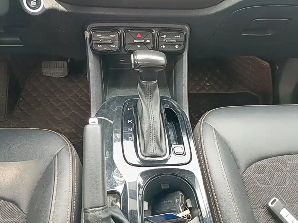 GAC Trumpchi GS3 2021 — фото 14