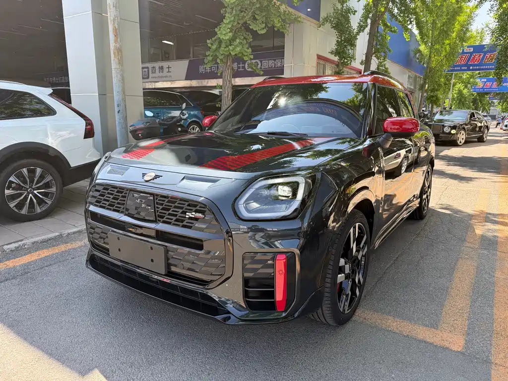 MINI JCW Countryman 2026 — фото 3