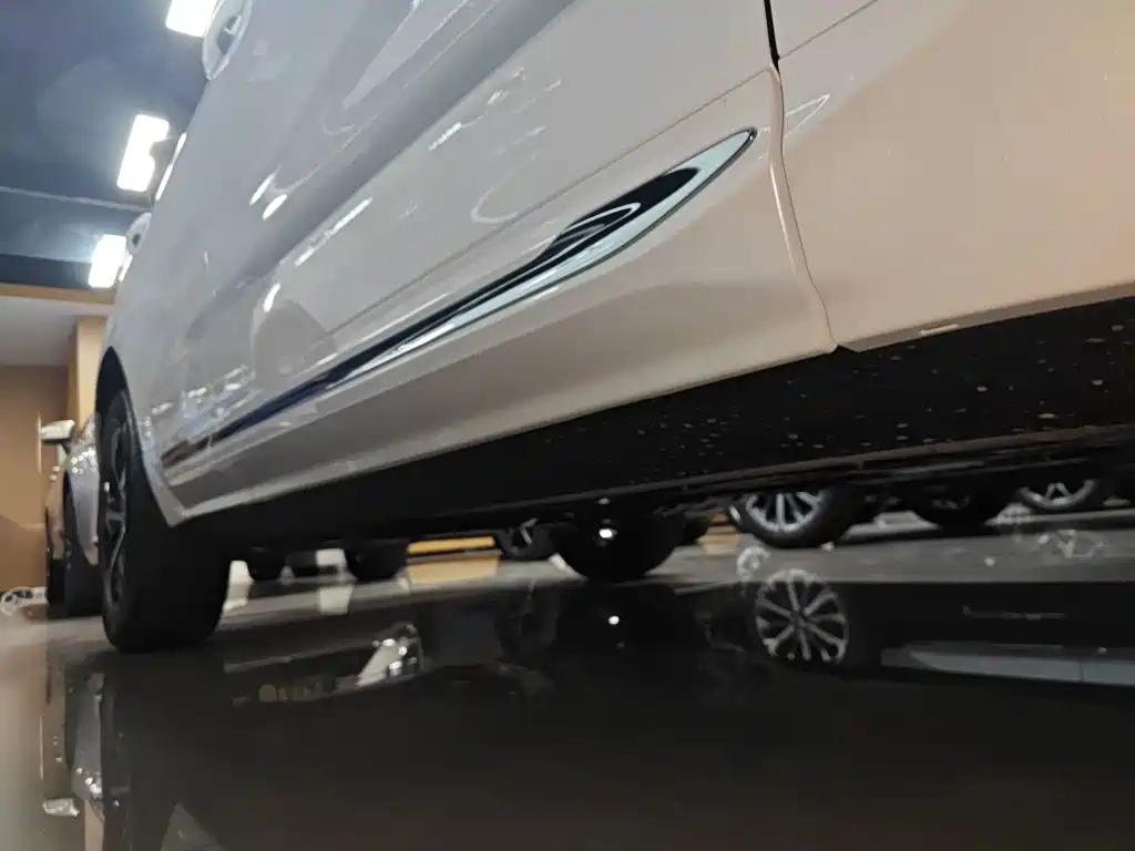 Volvo XC60 2025 — фото 19
