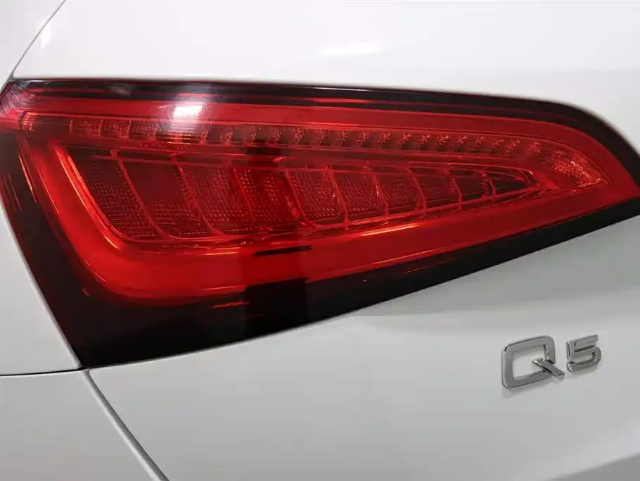 Audi Q5 2018 — фото 16