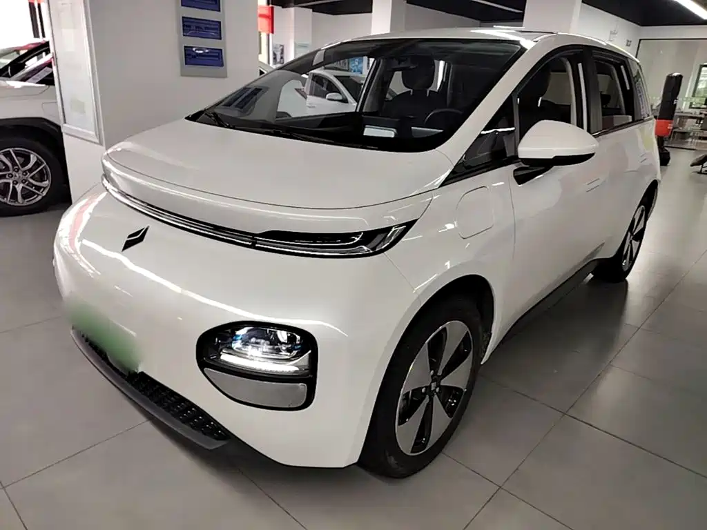 Baojun Clouds 2024
