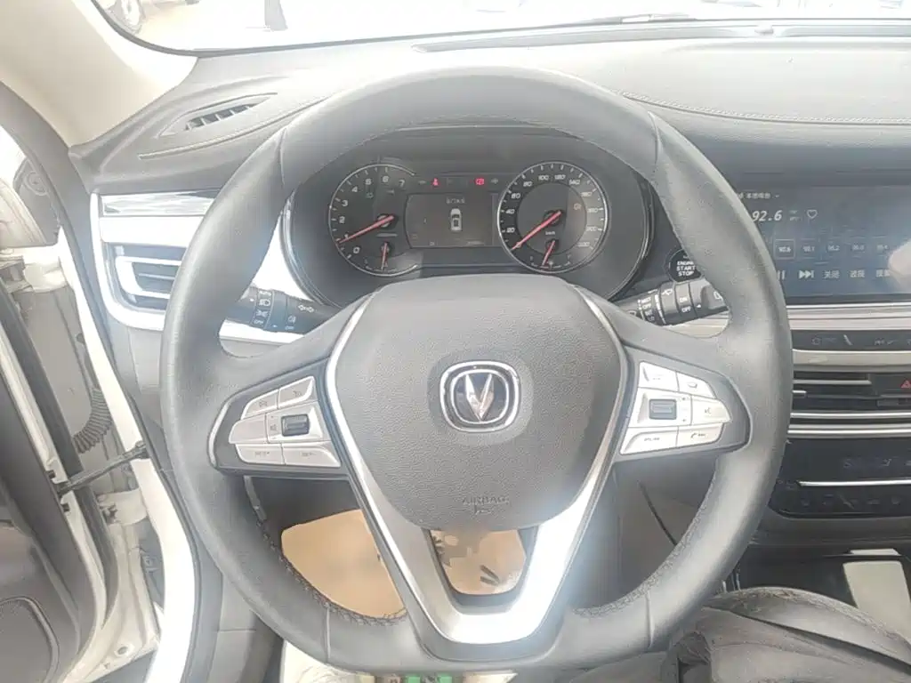 Changan CS35PLUS 2019 — фото 11