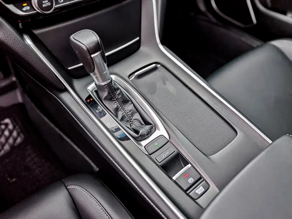 Honda Inspire 2020 — фото 14