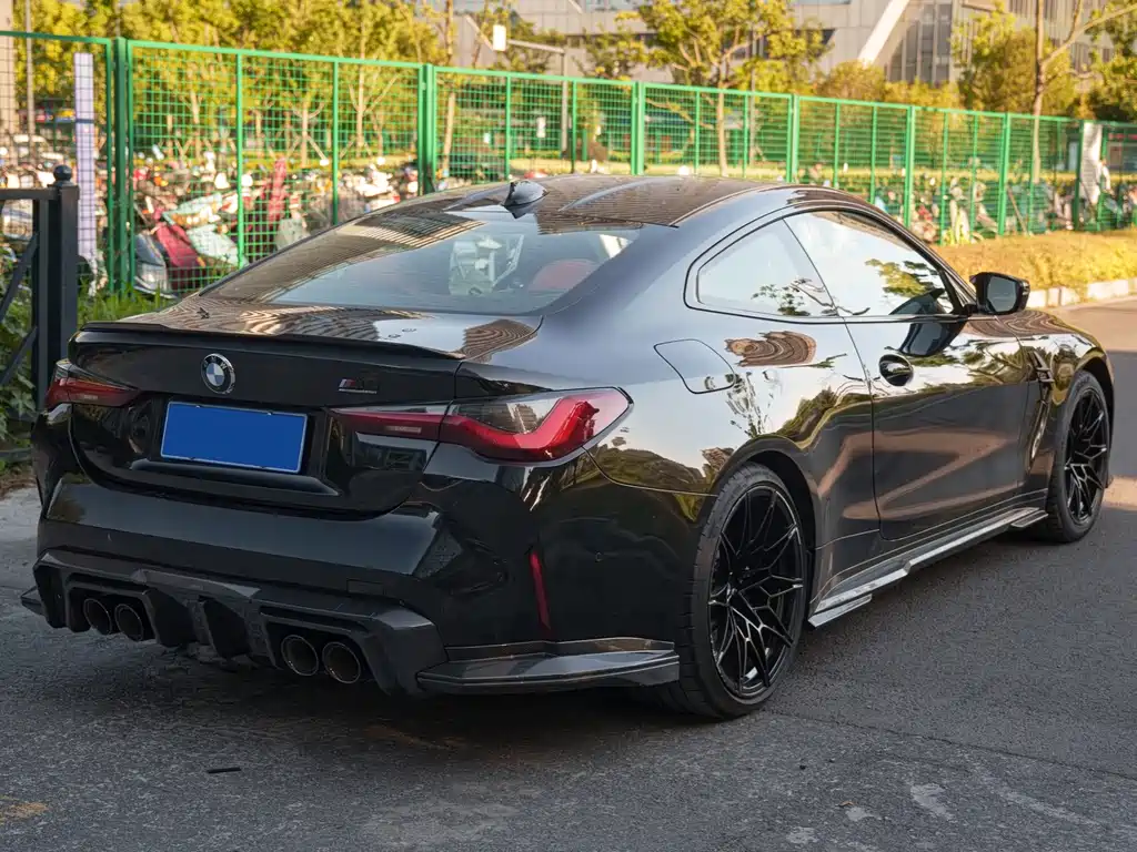BMW M4 2022 — фото 4