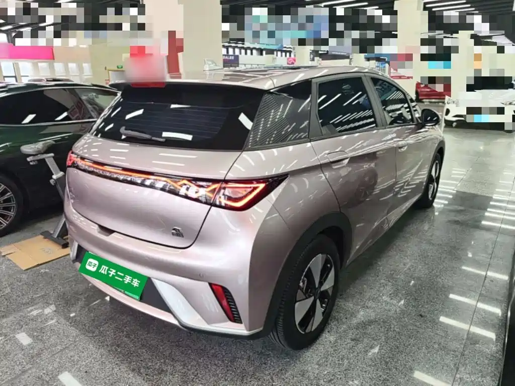 BYD Dolphin 2023