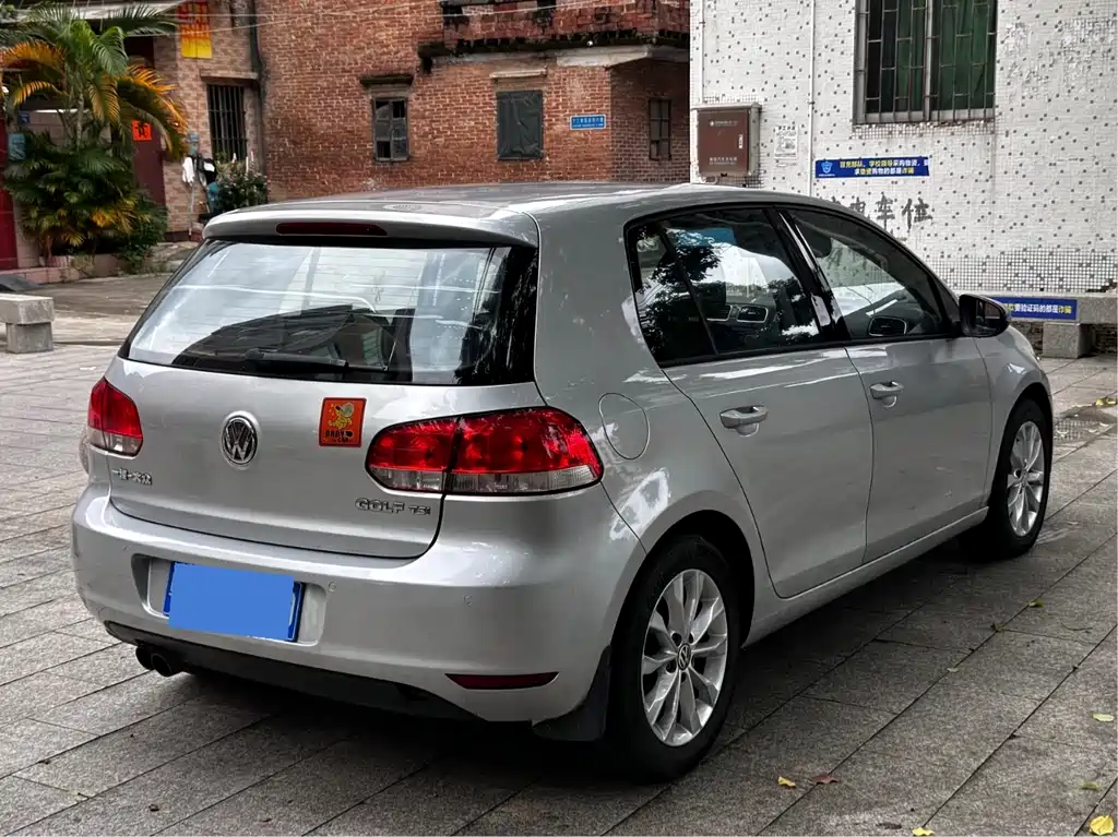 Volkswagen Golf 2010