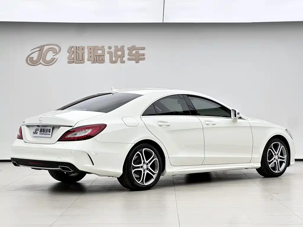 Mercedes-Benz CLS 2016 — фото 17