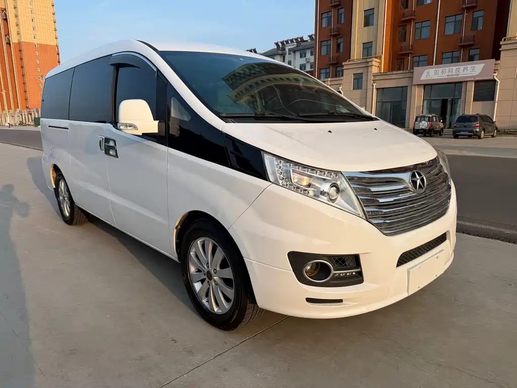 JAC Refine M5 2015