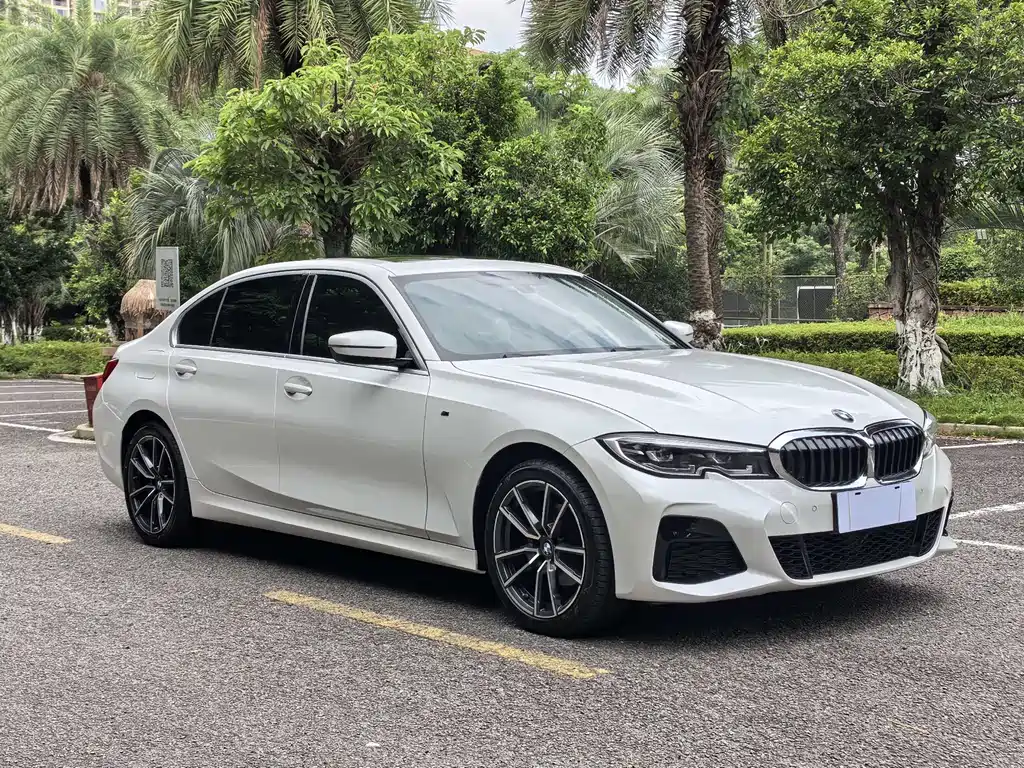 BMW 3 Series 2021
