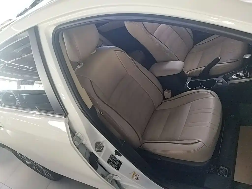 Toyota Corolla 2019 — фото 25