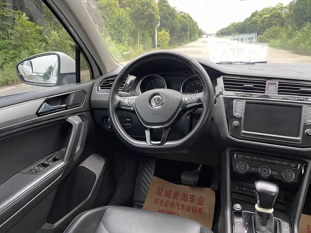 Volkswagen Tiguan L 2018 — фото 15