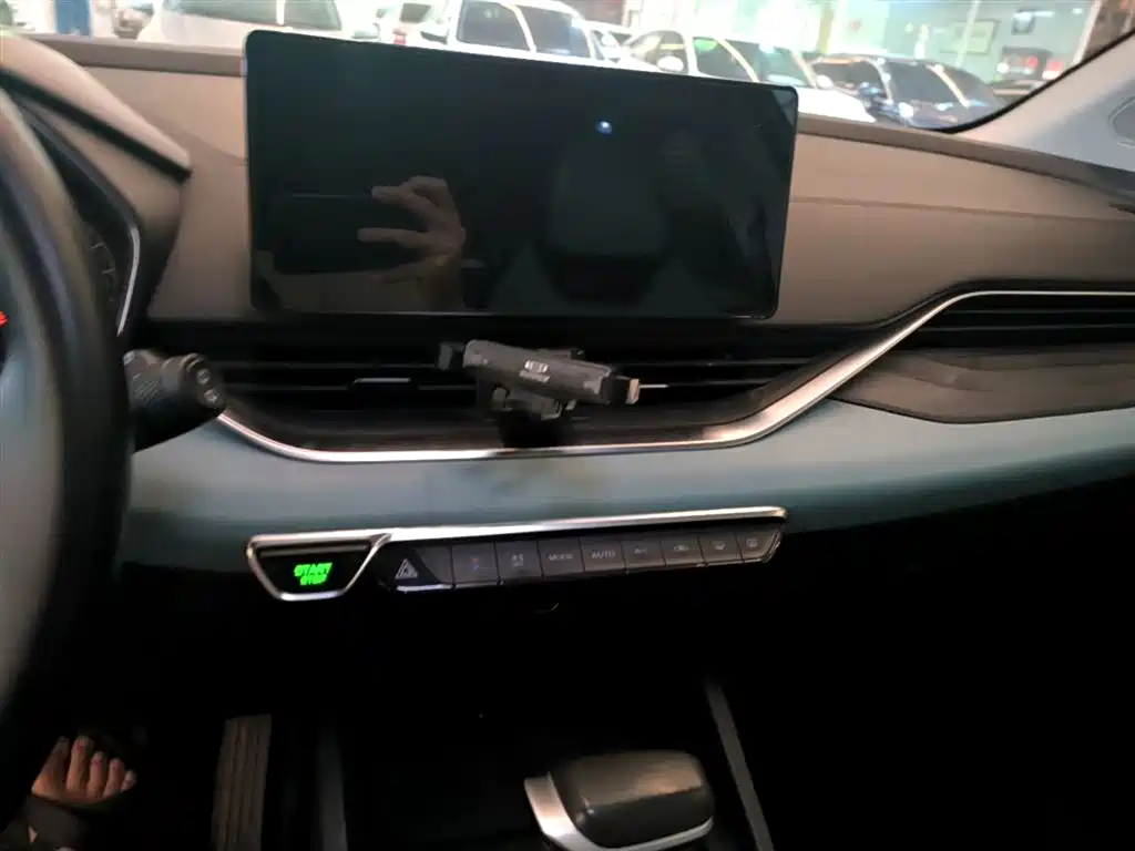Geely Emgrand S 2022 — фото 13