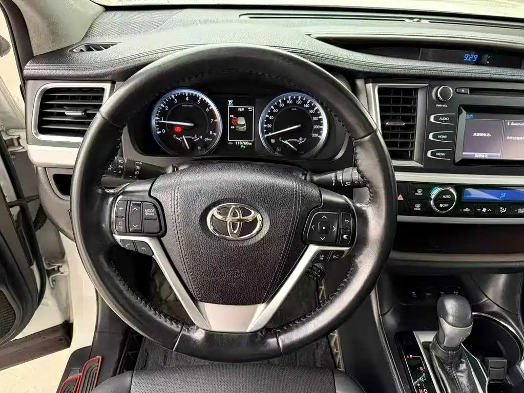 Toyota Highlander 2019 — фото 8