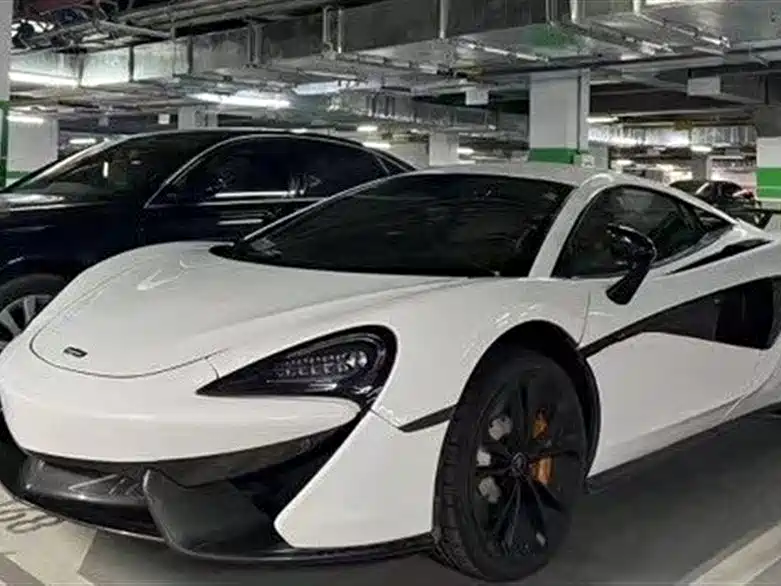 McLaren 540C 2016 — фото 1