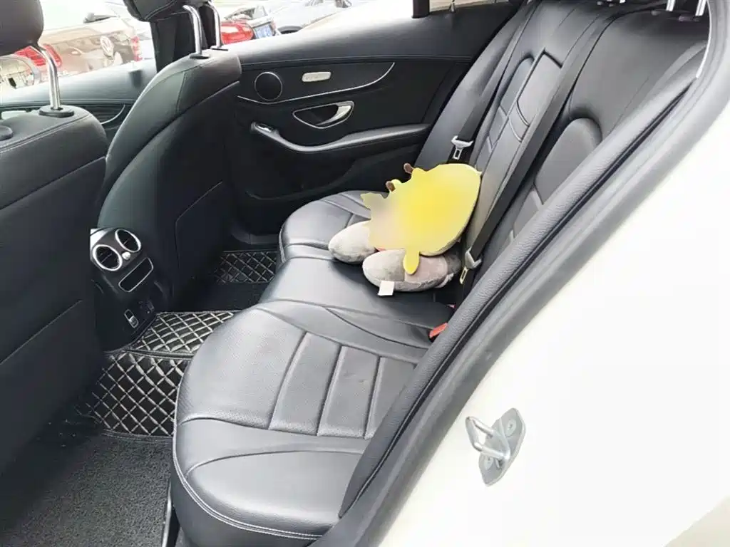 Mercedes-Benz C-Class 2020 — фото 17