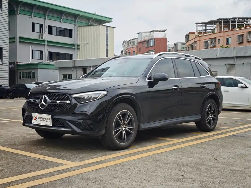 Mercedes-Benz GLC 2025