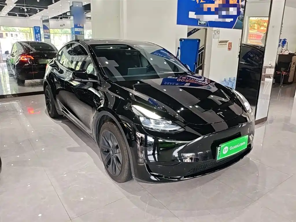 Tesla Model Y 2023 — фото 4