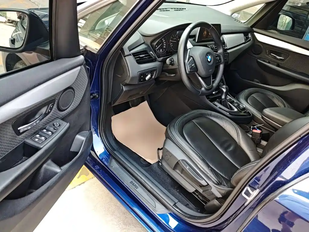 BMW 2 Series Gran Tourer 2016 — фото 16