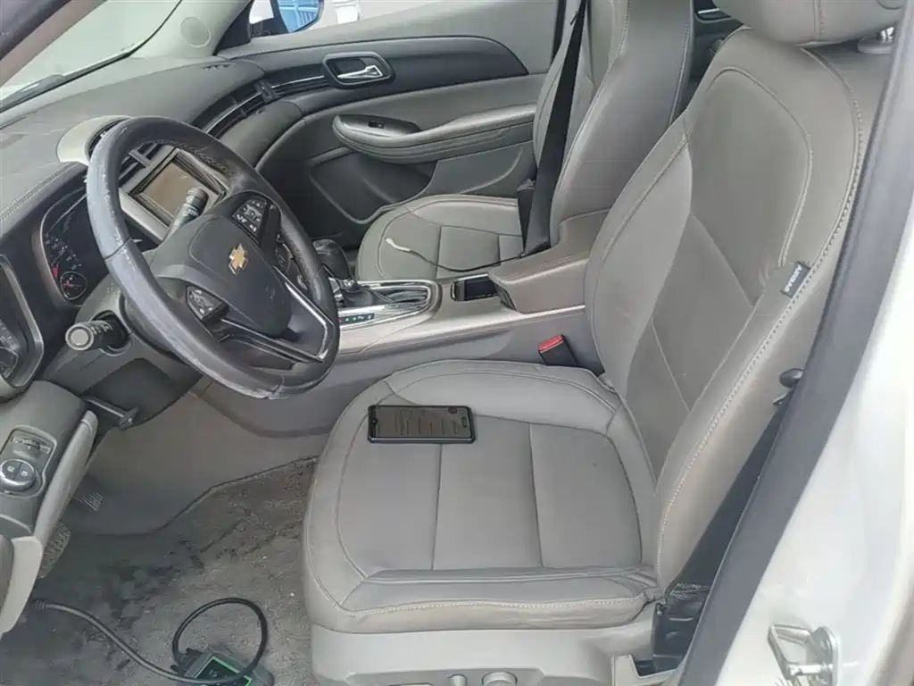 Chevrolet Malibu 2015 — фото 15