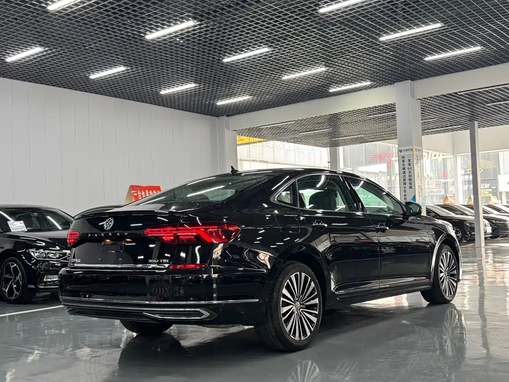 Volkswagen Passat 2019 — фото 9