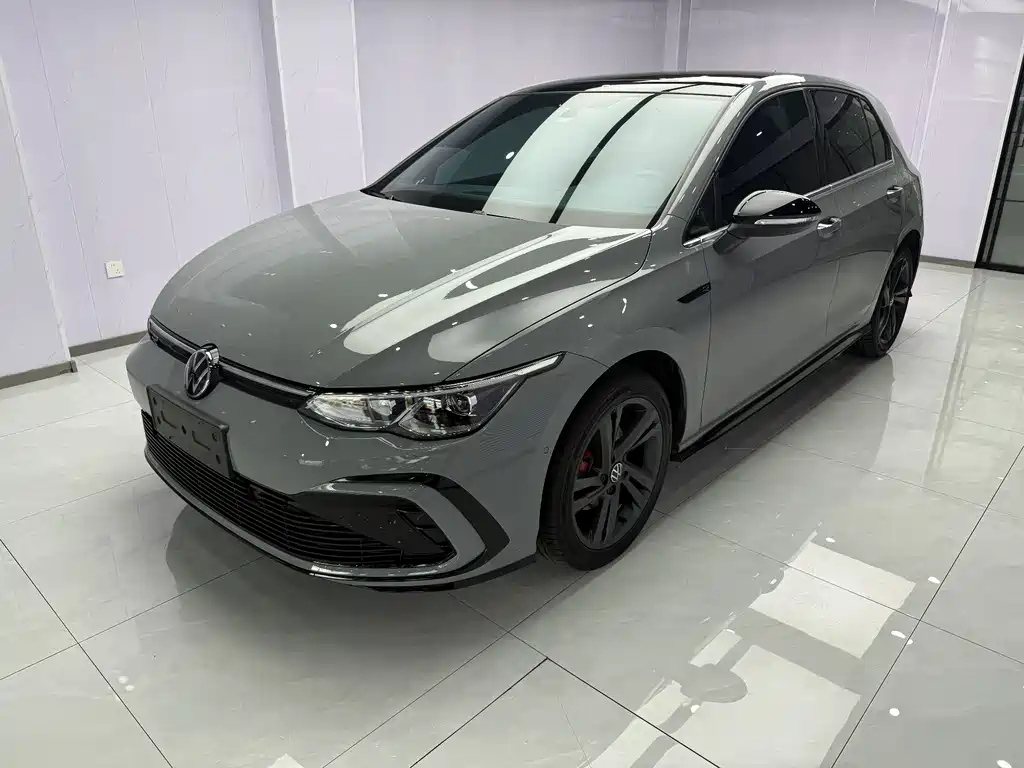 Volkswagen Golf 2024