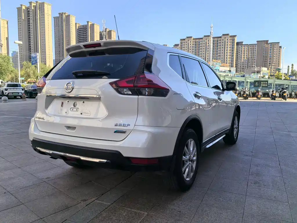 Nissan X-Trail 2017 — фото 7