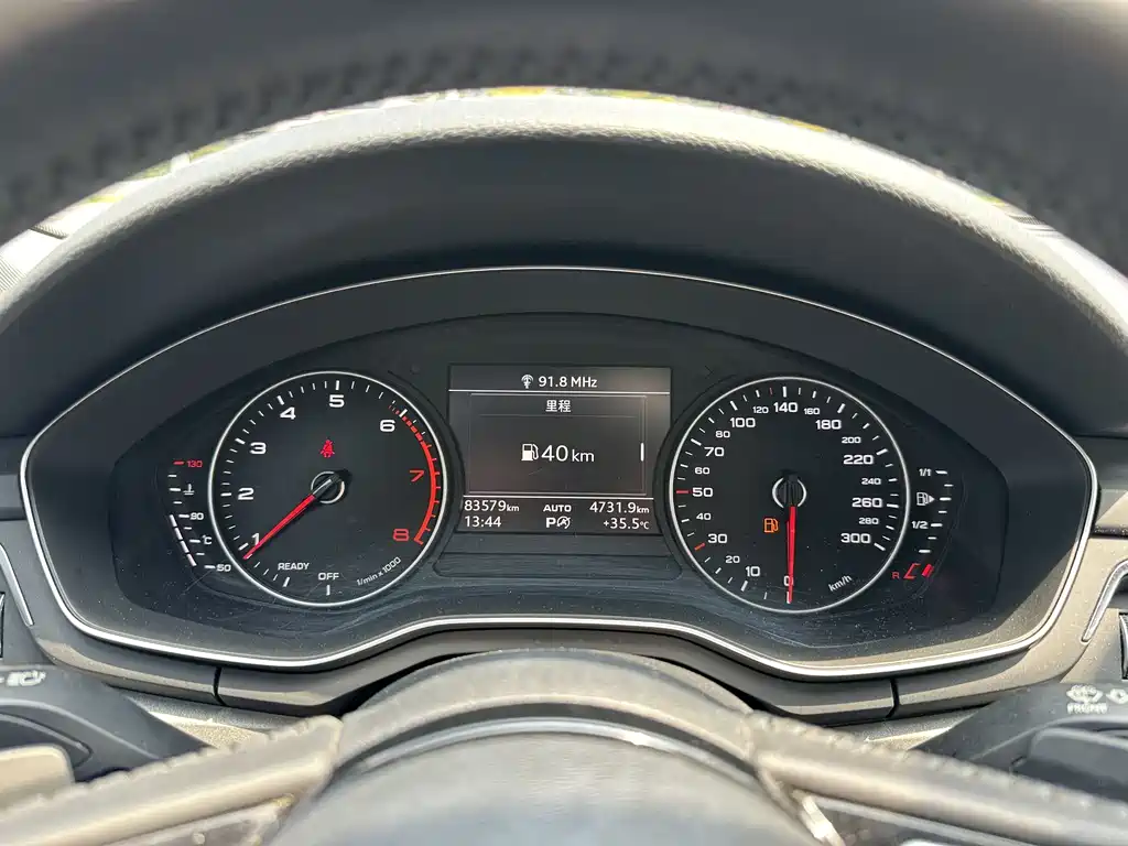 Audi A4L 2017 — фото 16