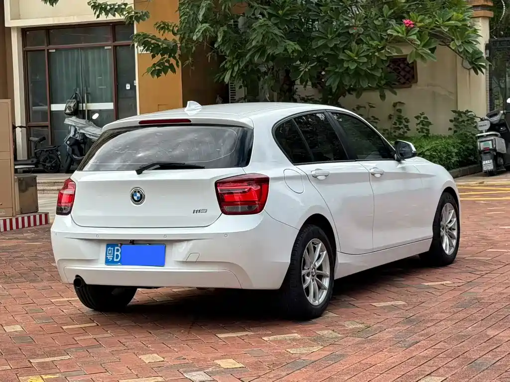 BMW 1 Series 2015 — фото 9