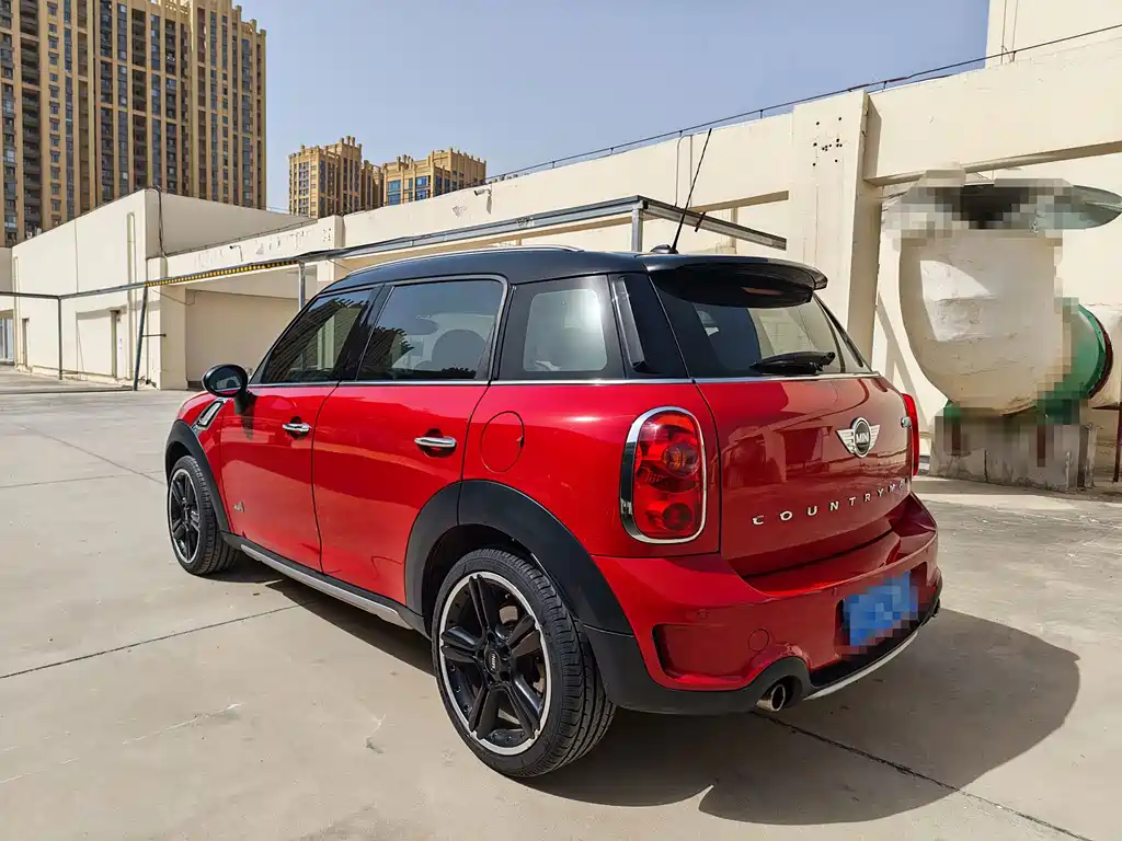 MINI Countryman 2016 — фото 18