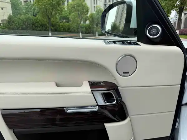Land Rover Range Rover 2013