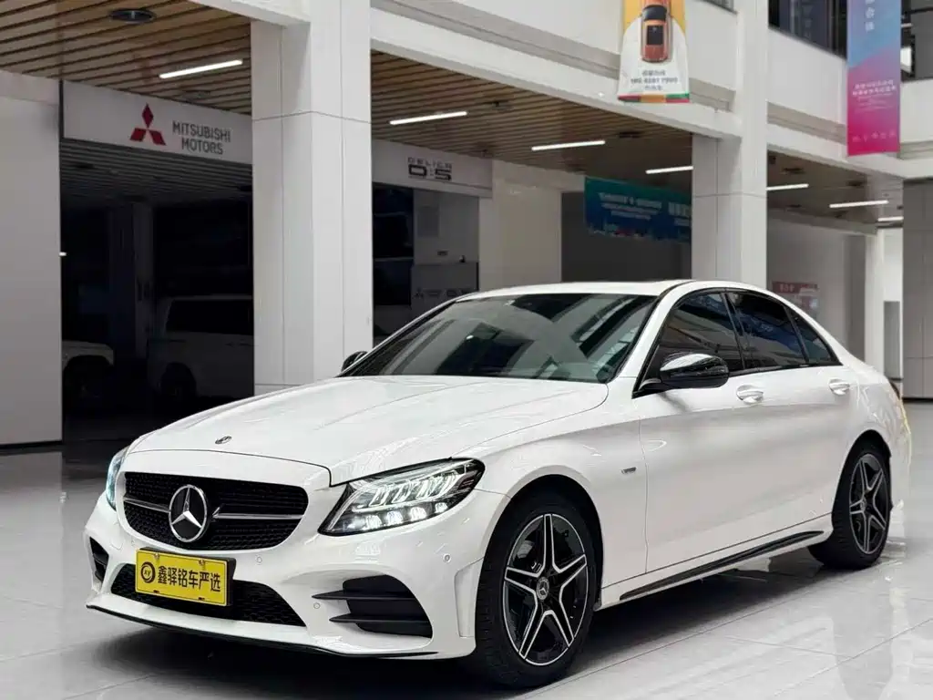Mercedes-Benz C-Class 2021