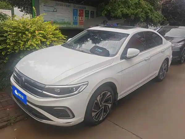 Volkswagen Bora 2023