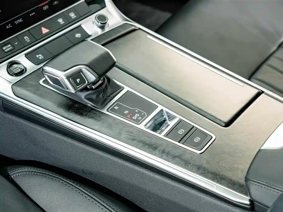 Audi A6L 2021 — фото 11