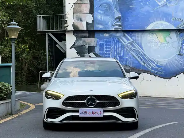 Mercedes-Benz C-Class 2021