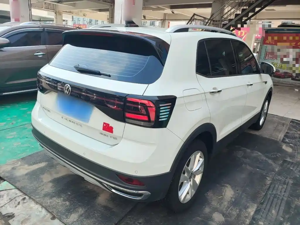 Volkswagen T-Cross 2024