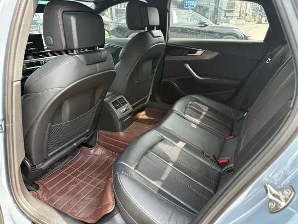 Audi A4L 2022