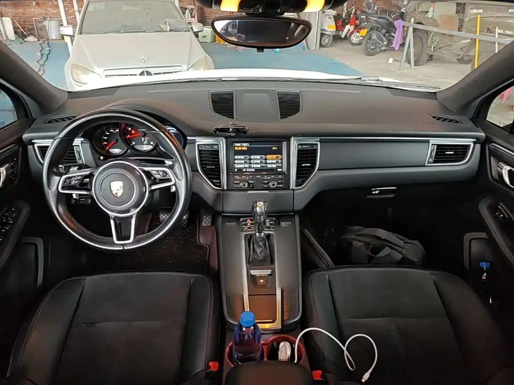 Porsche Macan 2015 — фото 10