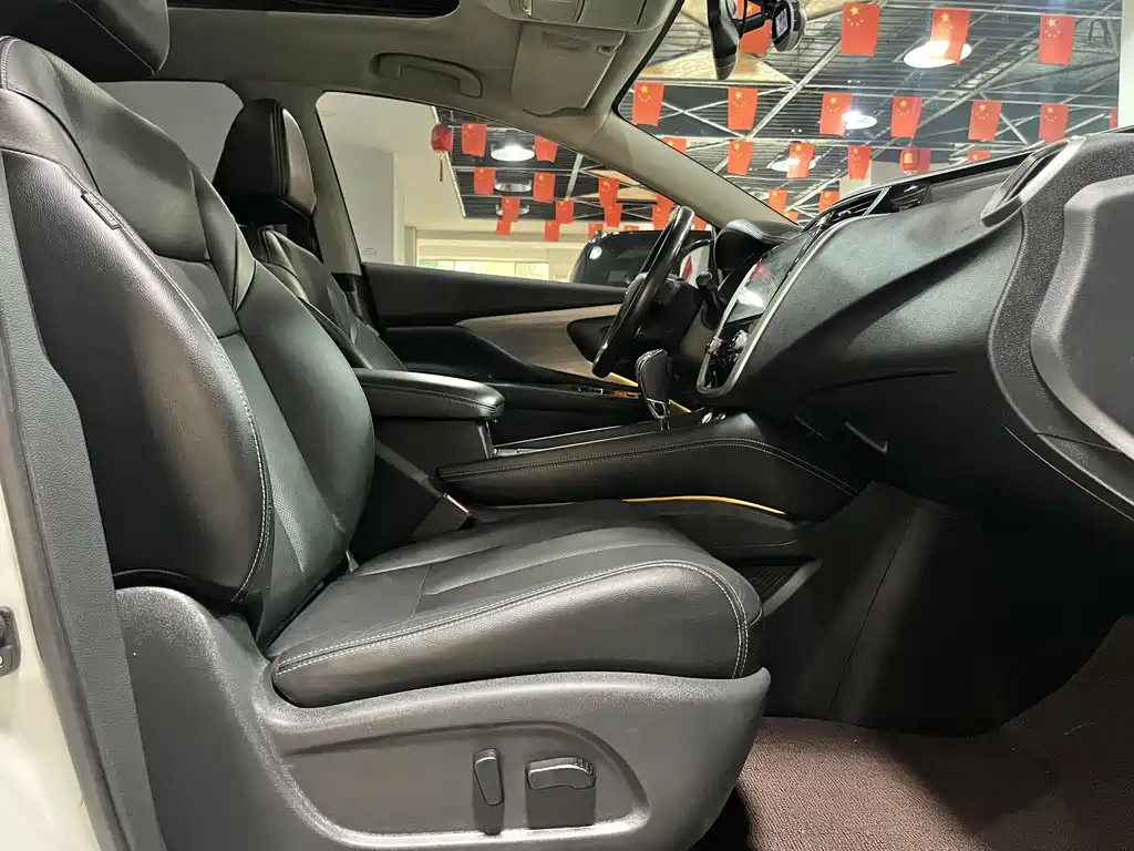 Nissan Murano 2019 — фото 12