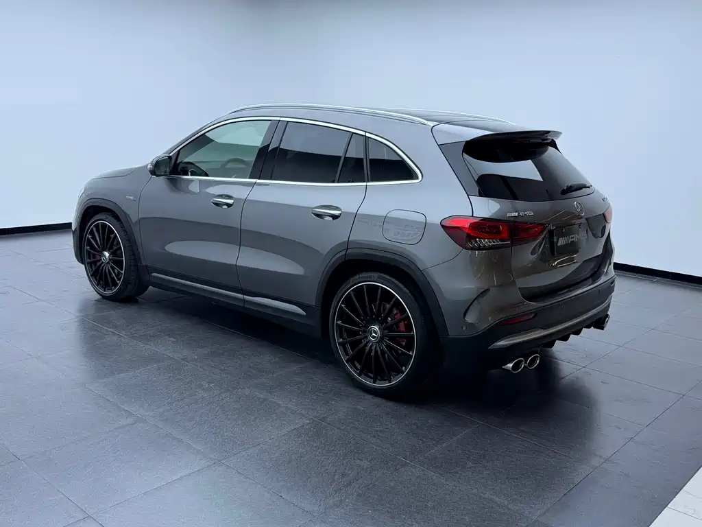 Mercedes-Benz GLA AMG 2023