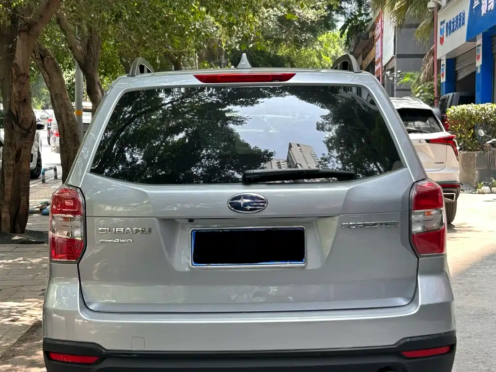 Subaru Forester 2014 — фото 11