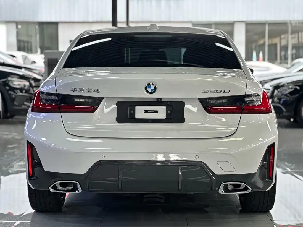 BMW 3 Series 2024