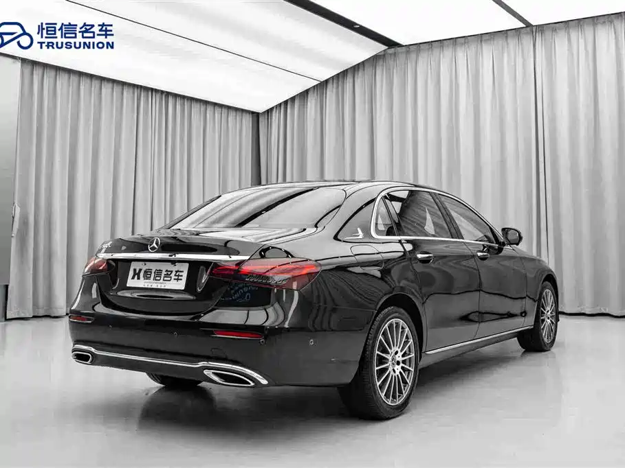 Mercedes-Benz E-Class 2022