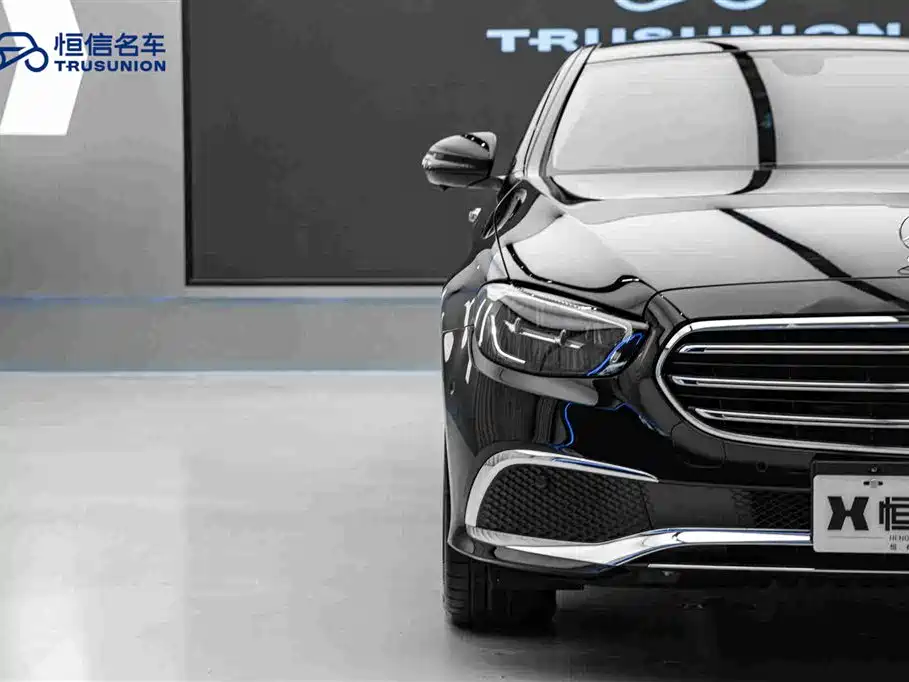 Mercedes-Benz E-Class 2022 — фото 8