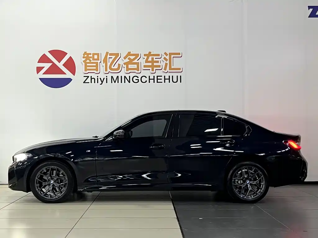 BMW 3 Series 2025