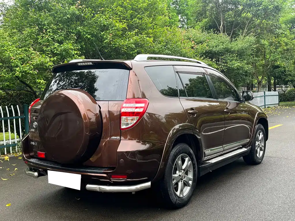 Toyota RAV4 2012