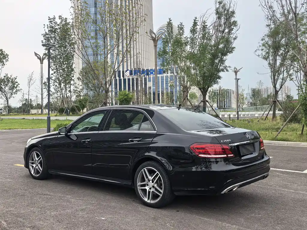 Mercedes-Benz E-Class 2016