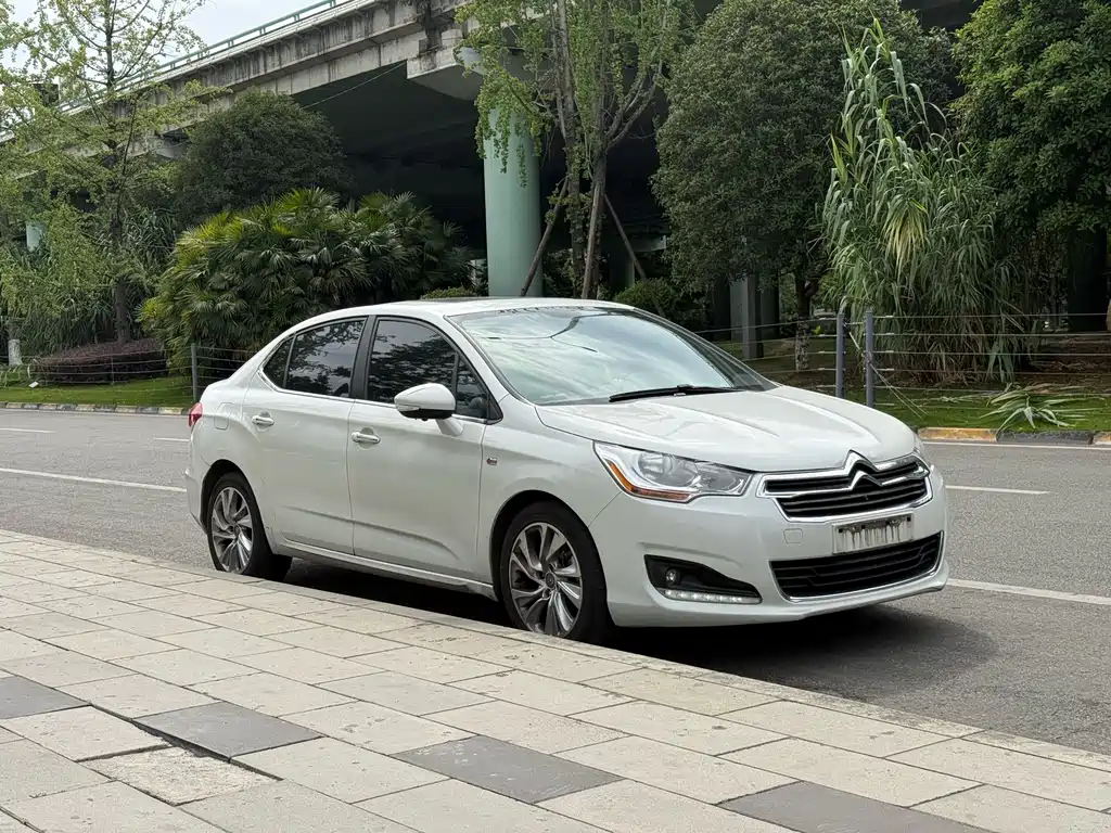 Citroen C4L 2015 — фото 3